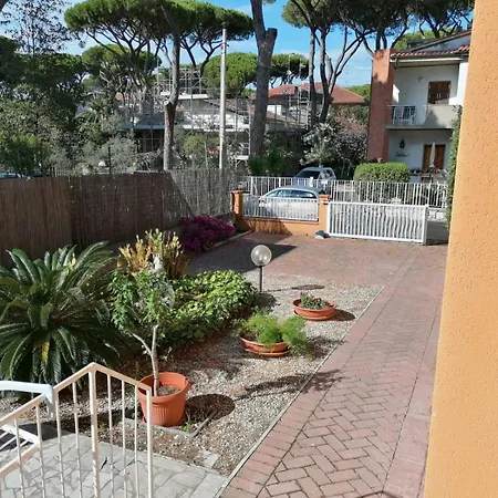 בית נופש Casa Il Tulipano מרינה די גרוסטו